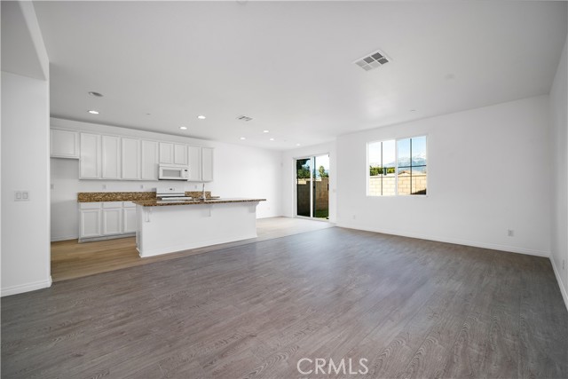 Detail Gallery Image 7 of 29 For 9522 Harvest Vista, Rancho Cucamonga,  CA 91730 - 5 Beds | 3 Baths