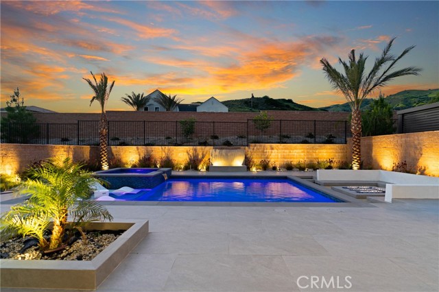 Detail Gallery Image 24 of 30 For 20531 W Overlook Ct, Porter Ranch,  CA 91326 - 5 Beds | 4/1 Baths