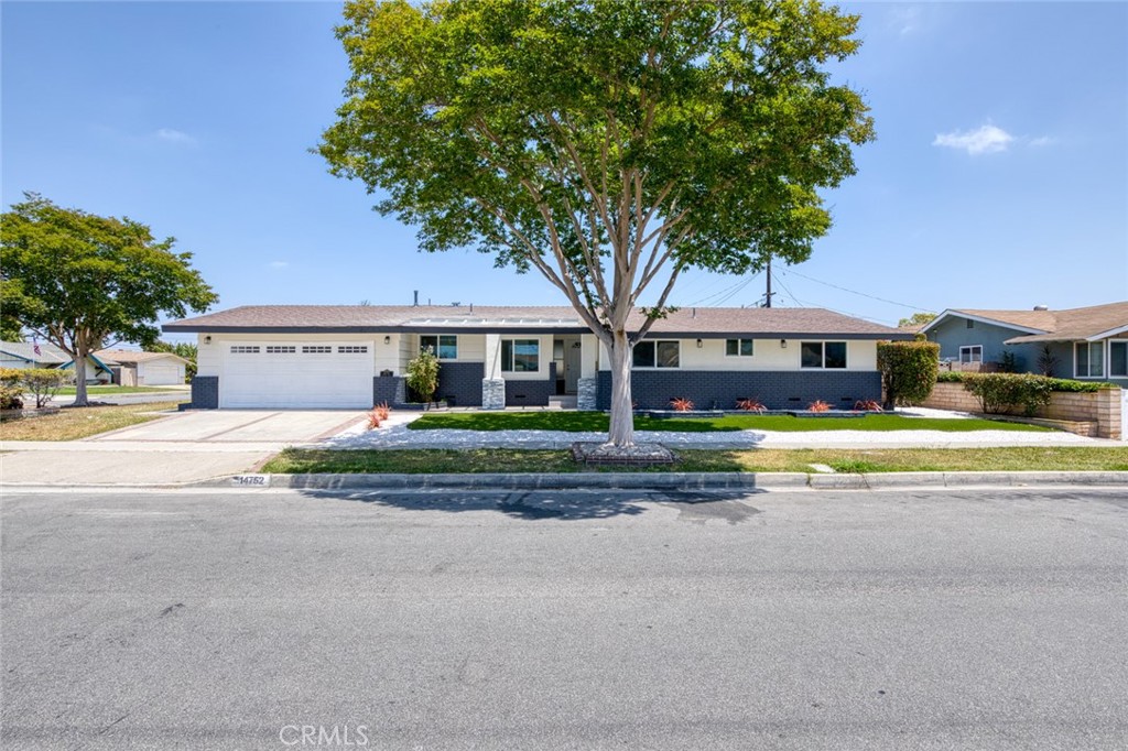 14752 Donegal Drive