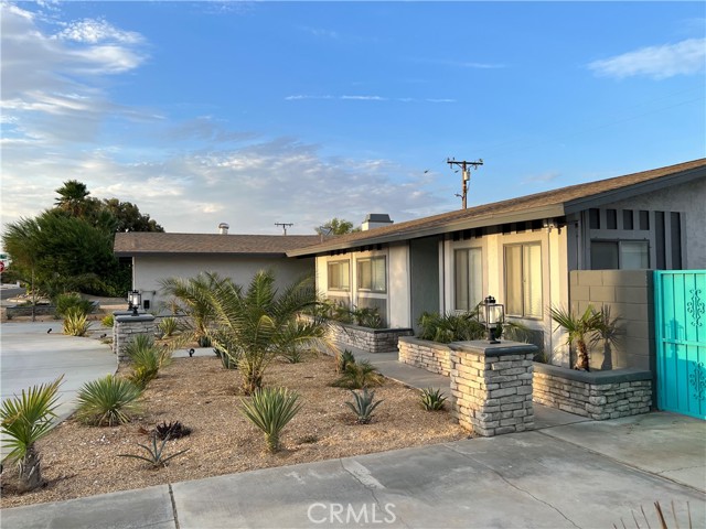 Detail Gallery Image 5 of 46 For 2890 N Biskra Rd, Palm Springs,  CA 92262 - 4 Beds | 3 Baths