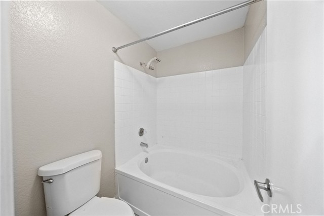 Detail Gallery Image 25 of 40 For 2040 Las Colinas Cir #202,  Corona,  CA 92879 - 2 Beds | 2 Baths