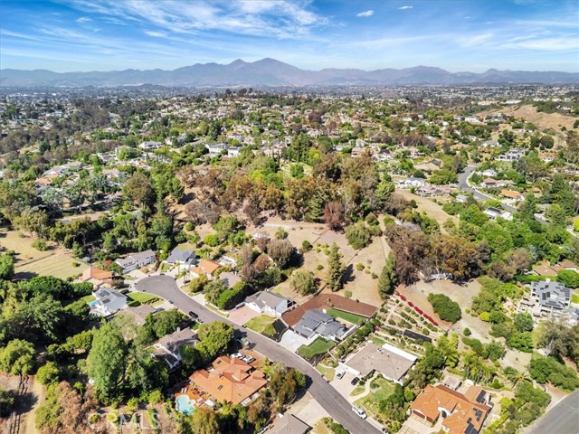26622 Stetson Place, Laguna Hills CA: https://media.crmls.org/medias/14f2f91b-f97d-4cc2-b18d-c1e0152f929b.jpg