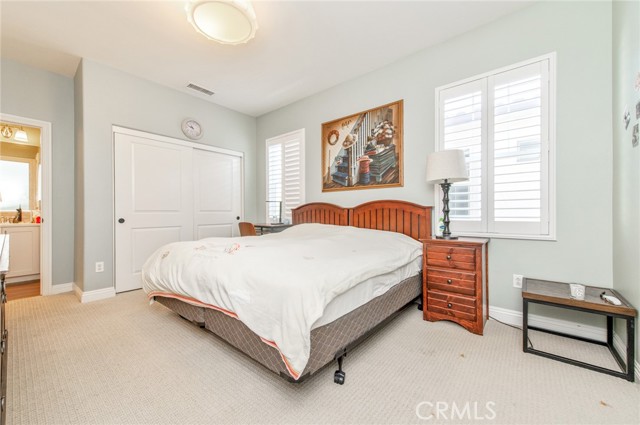 Image 29 of 66 For 220 Barnes  