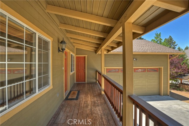 Detail Gallery Image 4 of 44 For 518 E Fairway Bld, Big Bear City,  CA 92314 - 3 Beds | 2 Baths