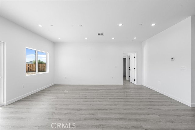 Detail Gallery Image 19 of 47 For 8624 Forest Blvd, California City,  CA 93505 - 3 Beds | 2 Baths