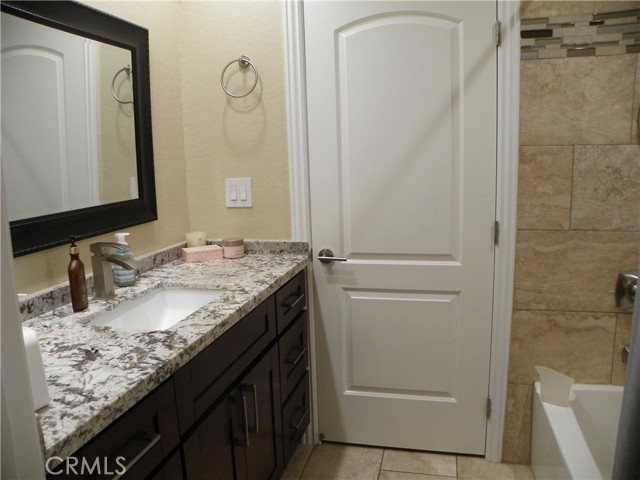 Detail Gallery Image 14 of 20 For 3640 S Main St #C-16,  Santa Ana,  CA 92707 - 2 Beds | 1/1 Baths