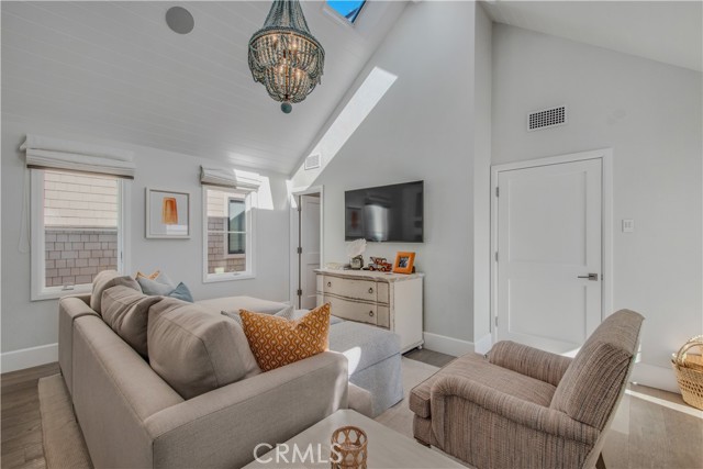 Detail Gallery Image 38 of 55 For 317 E Bay Front, Newport Beach,  CA 92662 - 3 Beds | 3/1 Baths