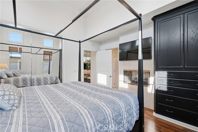 Detail Gallery Image 14 of 27 For 426 1/2 Narcissus #2,  Corona Del Mar,  CA 92625 - 2 Beds | 2/1 Baths