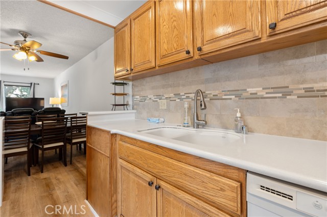 Detail Gallery Image 14 of 40 For 7137 Shoup Ave #34,  West Hills,  CA 91307 - 2 Beds | 2/1 Baths