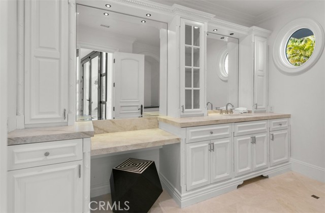 71 Ritz Cove Drive, Dana Point CA: https://media.crmls.org/medias/14f6374e-dfeb-4b0f-b655-9534639d1e56.jpg