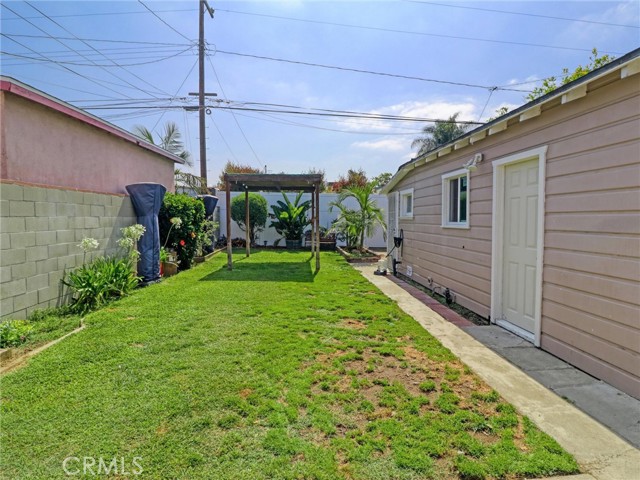 5960 Lime Avenue, Long Beach CA: https://media.crmls.org/medias/14f68797-dedb-4452-83f8-0ee414810fee.jpg