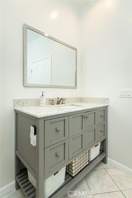 Detail Gallery Image 30 of 43 For 3960 Pennsylvania Ave #107,  La Crescenta,  CA 91214 - 3 Beds | 2/1 Baths