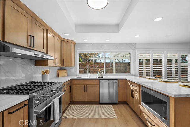 Detail Gallery Image 2 of 5 For 25496 Coral Wood Dr, Lake Forest,  CA 92630 - 5 Beds | 3/1 Baths