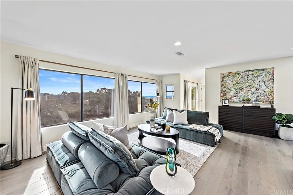 14f83a93 24a8 4333 9dd2 Ea7b1bafca11