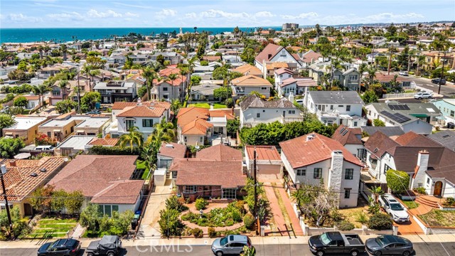 616 Rushville Street, La Jolla CA: https://media.crmls.org/medias/14f8cf27-79ca-4501-8f89-0e6f792eb874.jpg