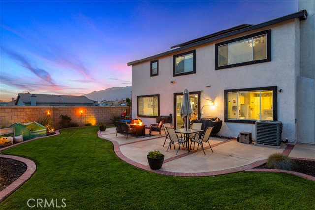 Detail Gallery Image 5 of 37 For 15539 Rockwell Ave, Fontana,  CA 92336 - 3 Beds | 2/1 Baths