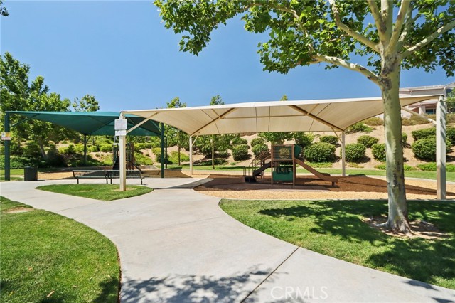 Detail Gallery Image 22 of 28 For 37522 Citron Pl, Palmdale,  CA 93551 - 4 Beds | 2/1 Baths