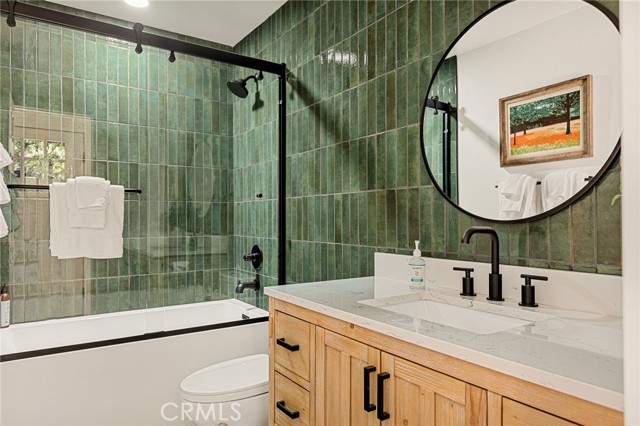 Detail Gallery Image 9 of 24 For 27255 Bernina, Lake Arrowhead,  CA 92352 - 3 Beds | 3 Baths