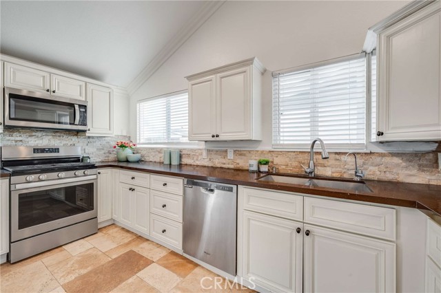 3 Bed Home for Sale in Costa Mesa, California