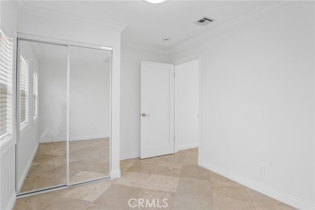 Detail Gallery Image 5 of 13 For 7460 Cypress Ave, Fontana,  CA 62336 - 3 Beds | 1 Baths
