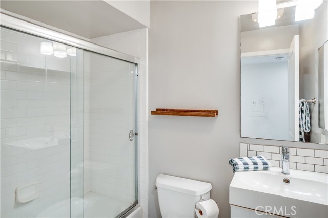 Detail Gallery Image 23 of 36 For 4702 Fulton Ave #303,  Sherman Oaks,  CA 91423 - 2 Beds | 2 Baths