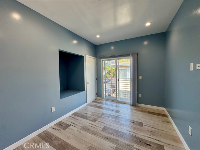 Detail Gallery Image 8 of 13 For 1804 1/2 N Serrano Ave, Los Angeles,  CA 90027 - 2 Beds | 1 Baths