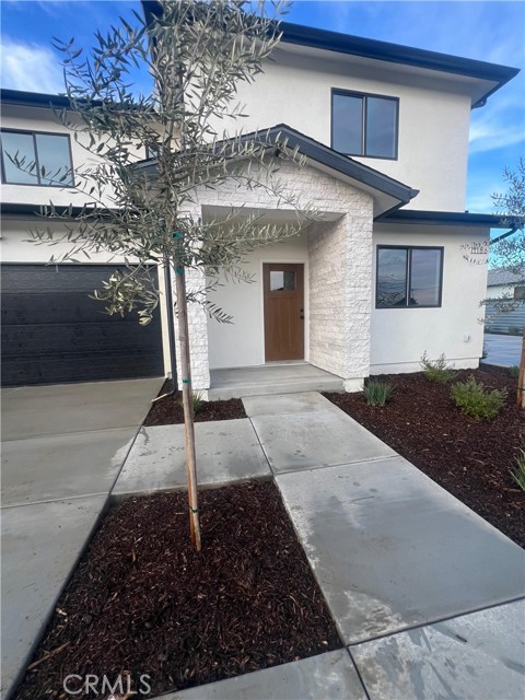 Detail Gallery Image 2 of 25 For 11186 Vernon Ave a,  Chino,  CA 91710 - 5 Beds | 3 Baths