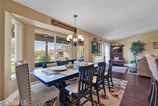 12958 Ranchero Road, Oak Hills CA: https://media.crmls.org/medias/14fcb151-89e2-4110-a124-ca625828e0d0.jpg