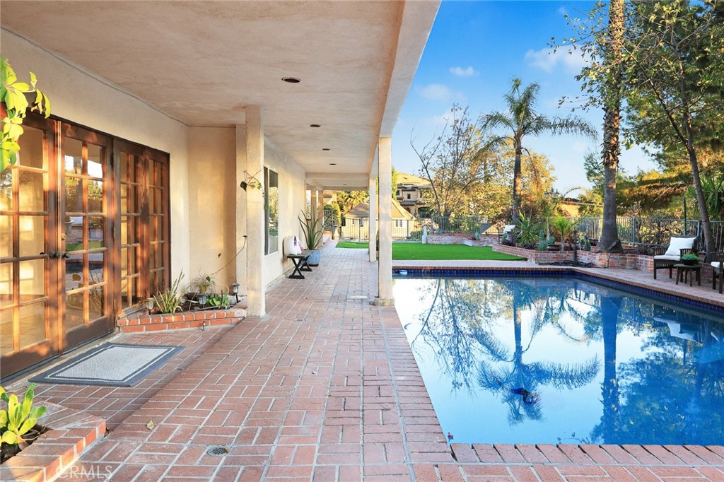 1640 Parkridge DriveGlendale img 3