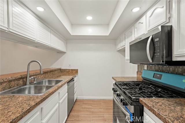 12601 Van Nuys Boulevard, Pacoima CA: https://media.crmls.org/medias/14fd0700-2e71-43bf-b1d1-769c575f5a02.jpg