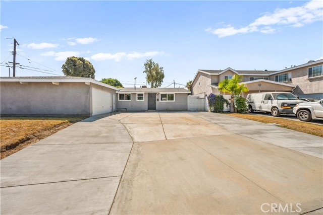 Detail Gallery Image 2 of 41 For 13540 Wilfrey Ave, La Mirada,  CA 90638 - 4 Beds | 2 Baths