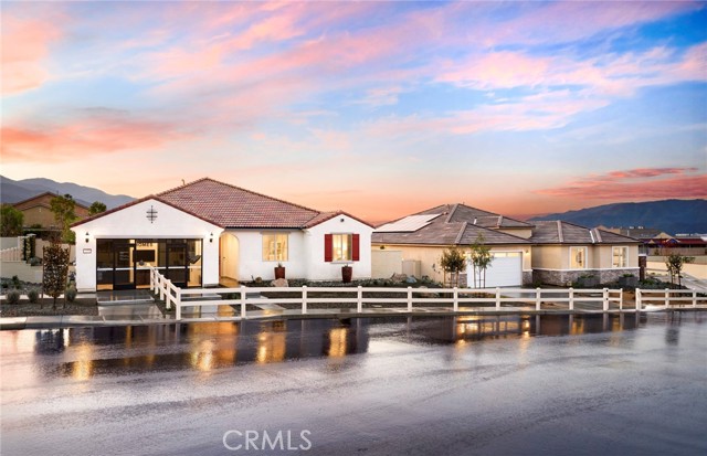 Detail Gallery Image 2 of 14 For 4028 Hudson Ln, Lake Elsinore,  CA 92530 - 3 Beds | 2 Baths