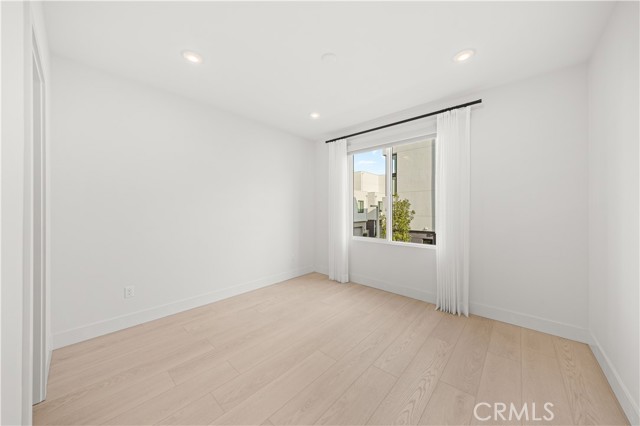 Detail Gallery Image 23 of 56 For 16376 Veterans, Tustin,  CA 92782 - 4 Beds | 3/1 Baths