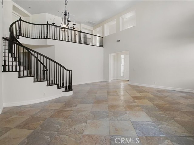 Detail Gallery Image 8 of 52 For 27780 Whittington Rd, Menifee,  CA 92584 - 5 Beds | 3/1 Baths
