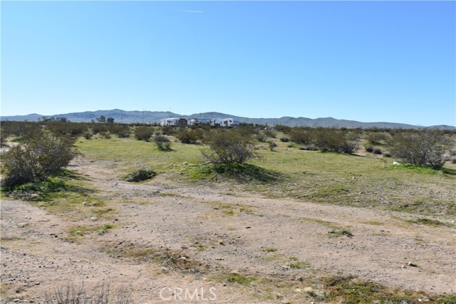 Detail Gallery Image 15 of 31 For 24 Frontier, Helendale,  CA 92342 - – Beds | – Baths