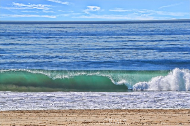 2411 Prospect Avenue, Hermosa Beach, California 90254, 1 Bedroom Bedrooms, ,1 BathroomBathrooms,Residential,Sold,Prospect,PV22093265