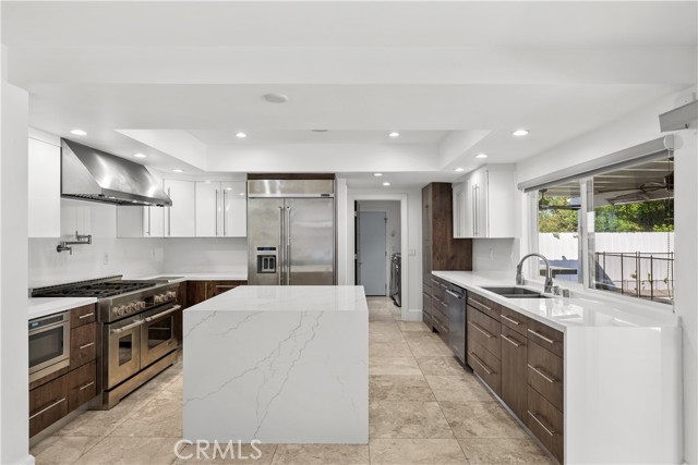 16544 Park Lane Drive, Los Angeles CA: https://media.crmls.org/medias/14fec276-a44e-4653-851e-c74d818d0d0e.jpg
