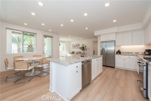 1851 S Union St, Anaheim CA: https://media.crmls.org/medias/14ffa685-bc46-47c0-a71a-6bddad38d86e.jpg