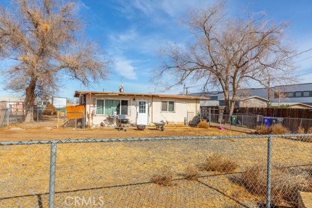 12074 Lee Ave, Adelanto, California 92301, 2 Bedrooms Bedrooms, ,1 BathroomBathrooms,Single Family Residence,For Sale,Lee Ave,IG25006540