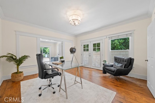 268 S Norton Avenue, Los Angeles CA: https://media.crmls.org/medias/1500497a-492d-4968-9802-ebe90c0571d7.jpg