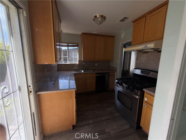 Detail Gallery Image 11 of 18 For 235 43rd St, San Bernardino,  CA 92404 - 3 Beds | 2 Baths