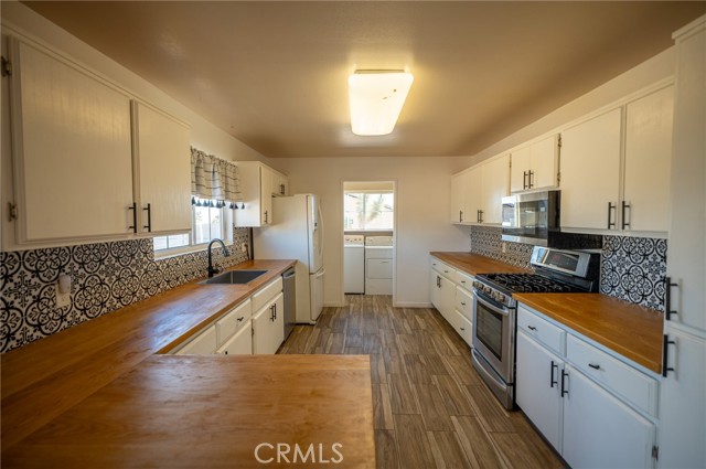 Detail Gallery Image 9 of 47 For 58168 Canterbury St, Yucca Valley,  CA 92284 - 3 Beds | 2 Baths