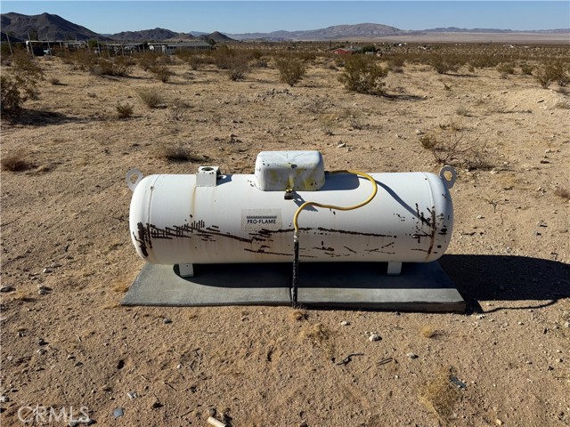 60588 Herdmans Road, Landers CA: https://media.crmls.org/medias/1501e893-ccc8-4e6b-b4e6-004549352c13.jpg