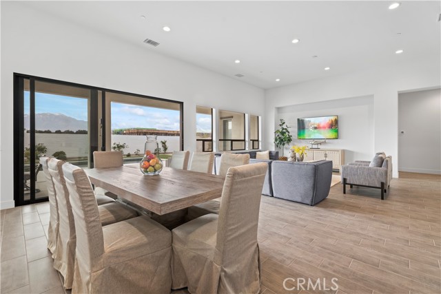 49865 Crescent Psge, Palm Desert CA: https://media.crmls.org/medias/1502627a-16e7-4ffb-968f-bed84d6aedfa.jpg