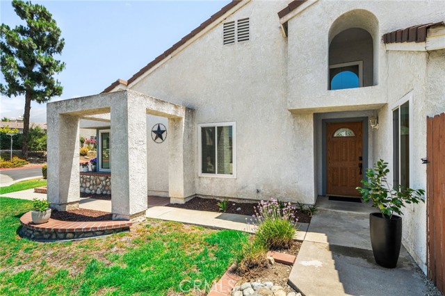 Detail Gallery Image 3 of 41 For 1310 Brookside Ct, Upland,  CA 91784 - 3 Beds | 2 Baths