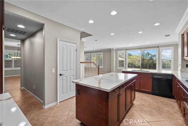 Detail Gallery Image 17 of 73 For 27368 Pumpkin St, Murrieta,  CA 92562 - 5 Beds | 3 Baths