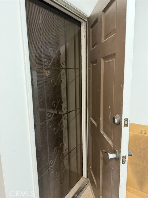 Detail Gallery Image 10 of 13 For 1722 S Birch, Santa Ana,  CA 92707 - 2 Beds | 1 Baths