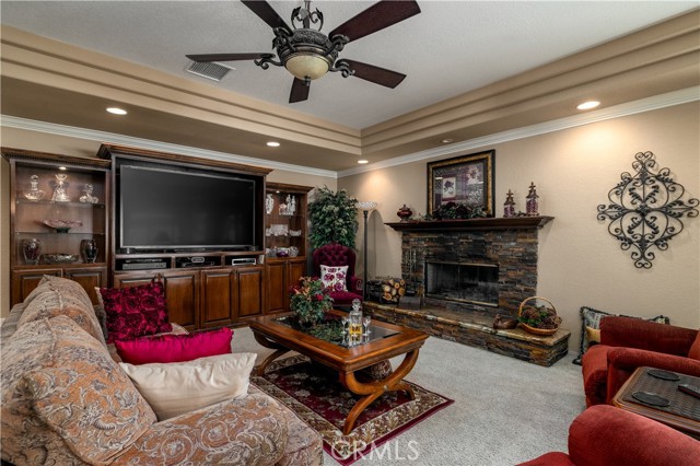 23849 Canyon Lake N Drive, Canyon Lake CA: https://media.crmls.org/medias/1503f200-231e-49ce-bc31-495e873e8c1c.jpg