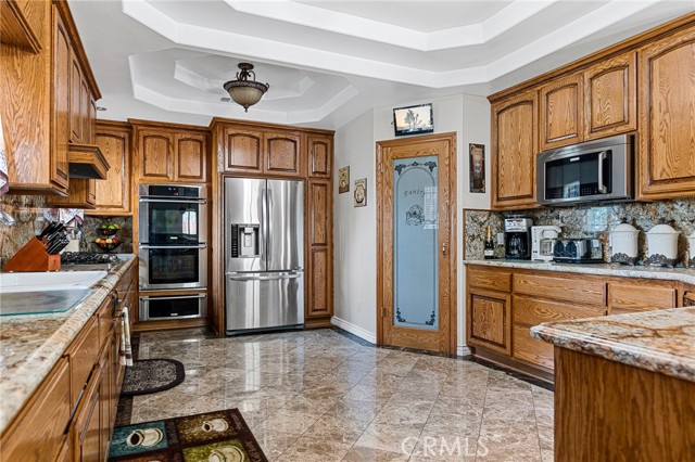 919 Venus Way, Crestline, CA 92325