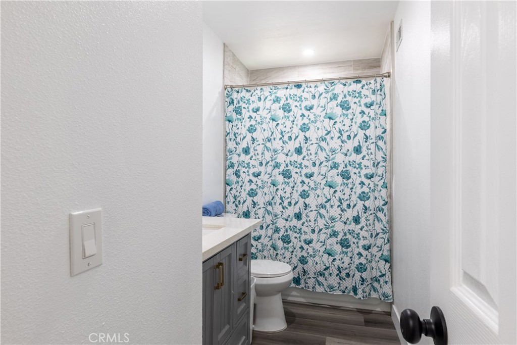 https://media.crmls.org/medias/1505778c-6898-46af-864b-f8299cae9e81.jpg?preset=X-Large